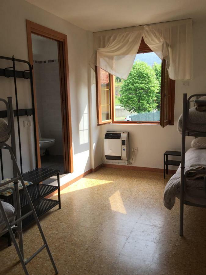 Trentapassi Hostel *